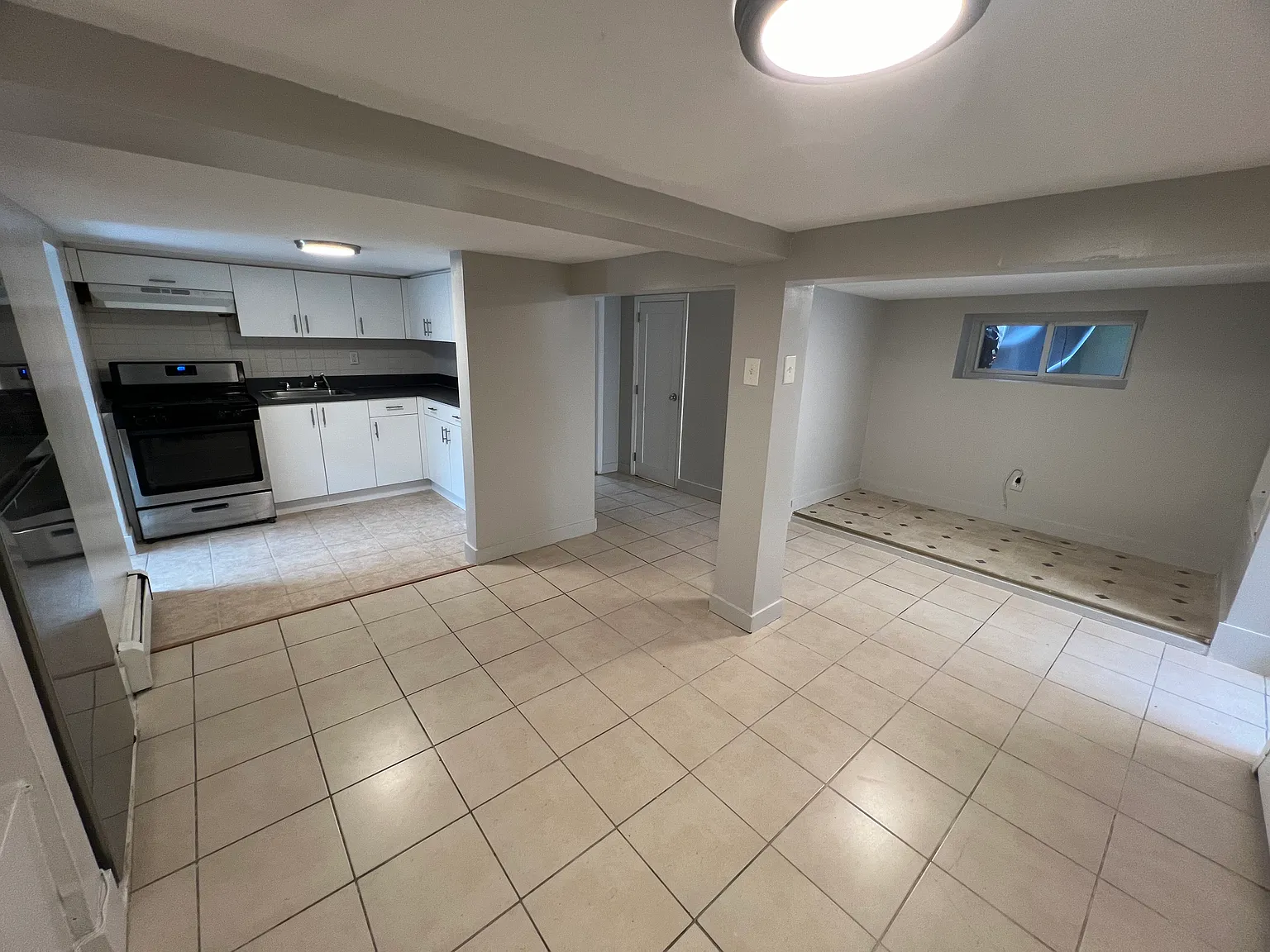 410 Walker St APT 1 photo 1