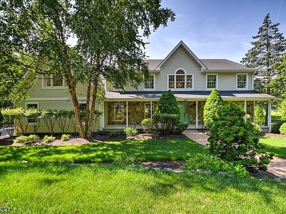 2nd image of 416 Hidden Valley Ct
