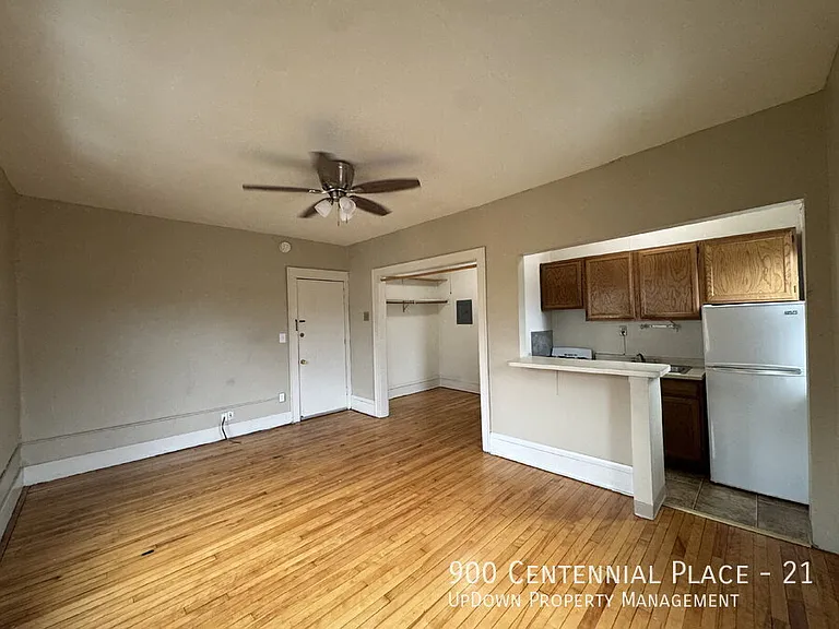 900 Centennial Pl #21 — Photo 6