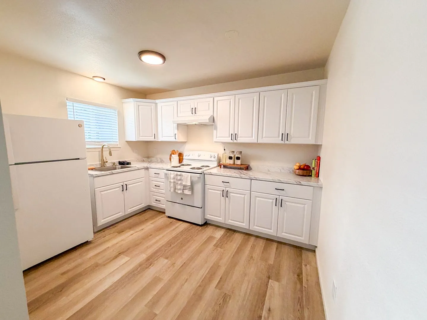 411 Bird Street — Photo 3