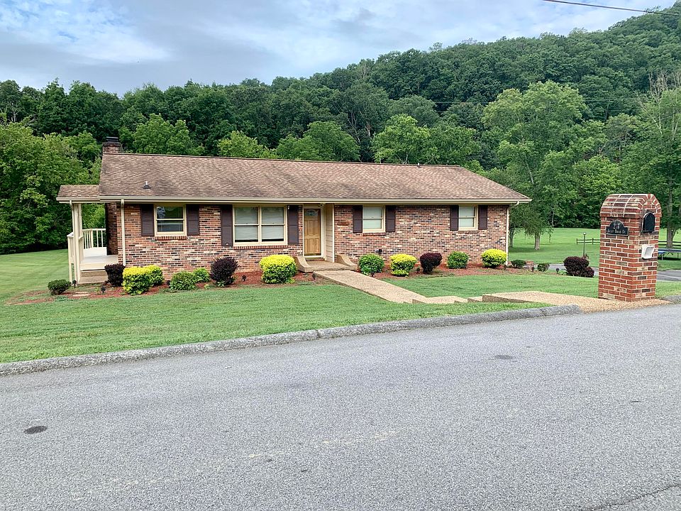 1st image of 217 Shady Brook Dr