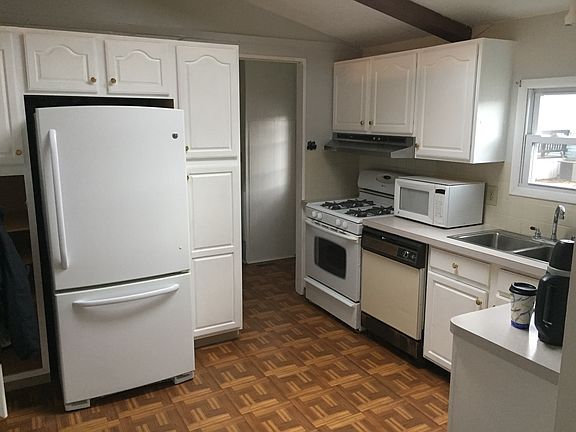 2nd image of 21 Wahine Ln