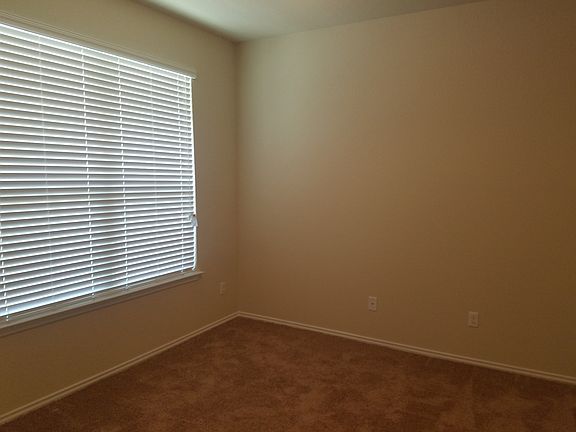 3rd image of 2816 Gilcrest Dr