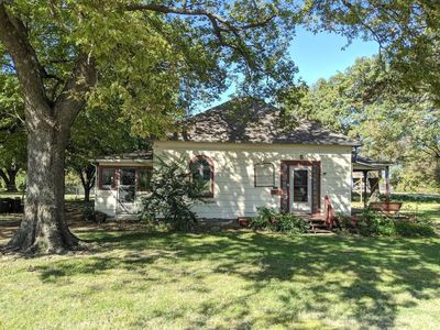 1100 E 3rd St, Cherryvale, KS, 67335