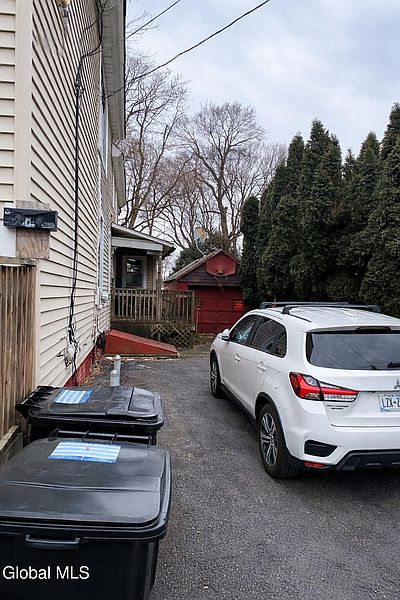 2nd image of 1830 E Highland Avenue