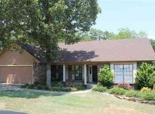 8228 Windsor Valley Dr, North Little Rock, AR 72116
