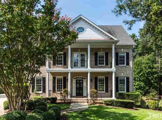 121 Summerview Ln, Cary, NC 27518