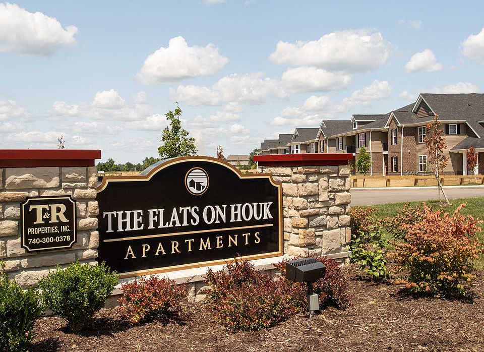 Welcome to the Flats on Houk!