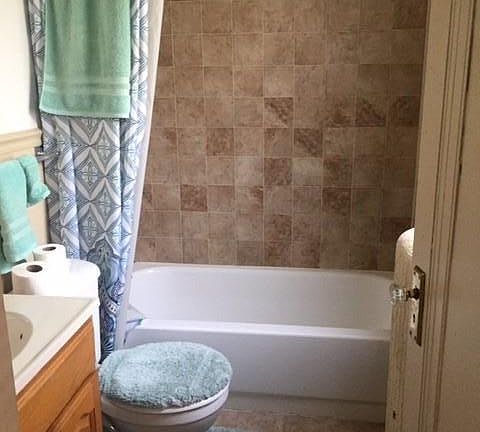 2nd image of 1098 2nd St