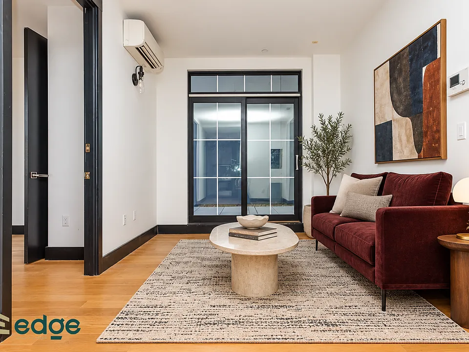 82 Jefferson St #3C