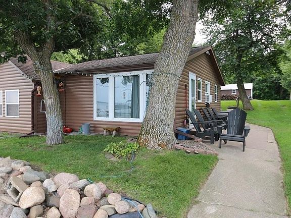 3rd image of 46071 Boys Shore Rd