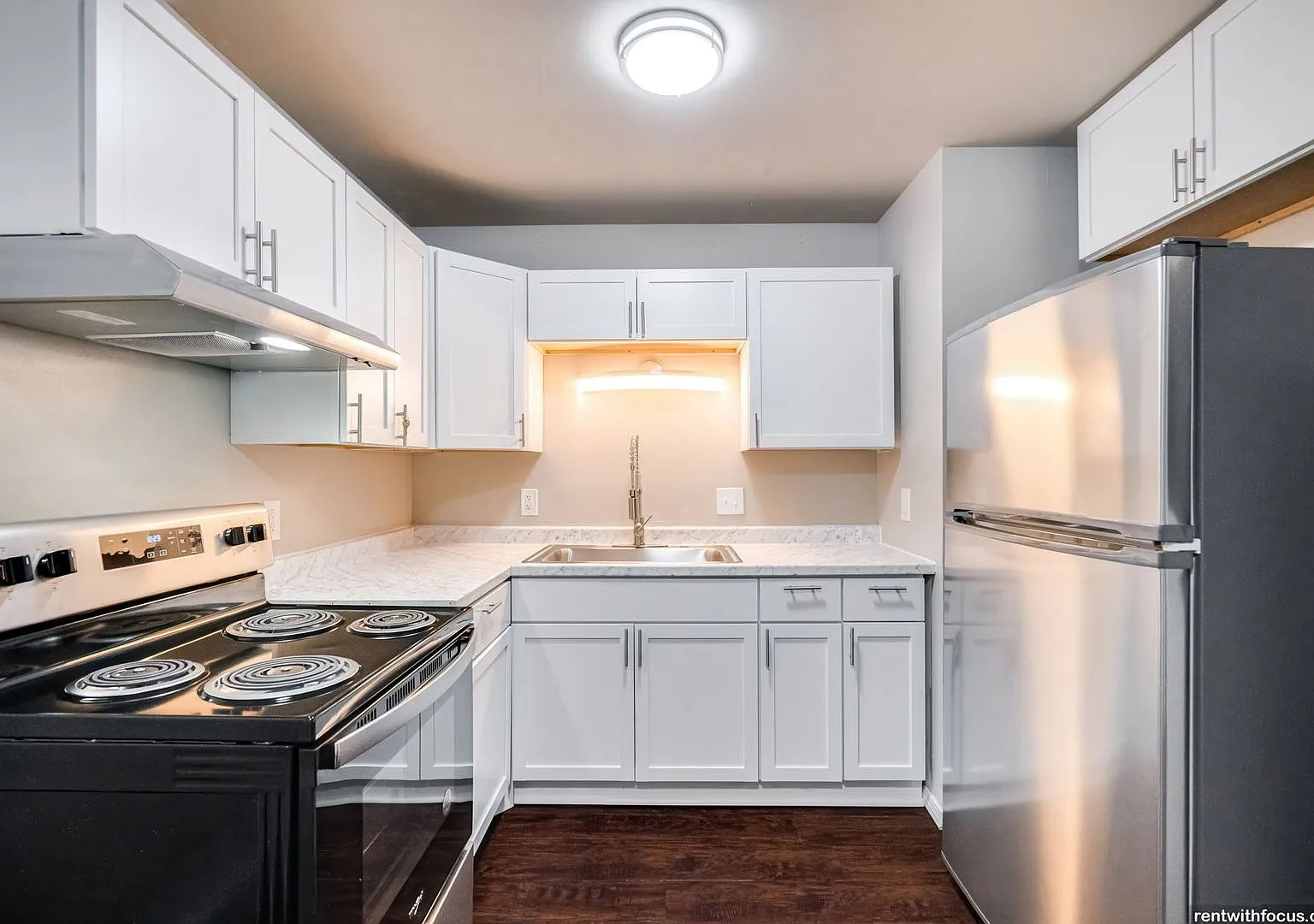 1105 Joyce Street — Photo 1