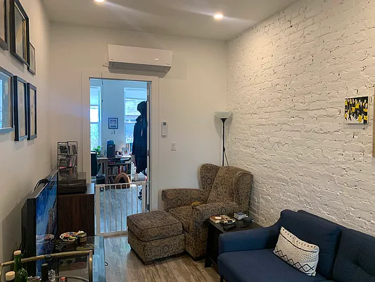 Rented by Roomeze | media 22