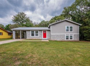 556 Lakeridge Dr SE, Conyers, GA 30094