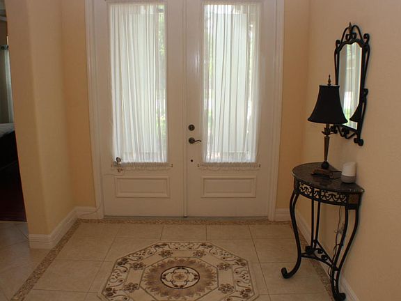 5th image of 3897 Esplanade Ave