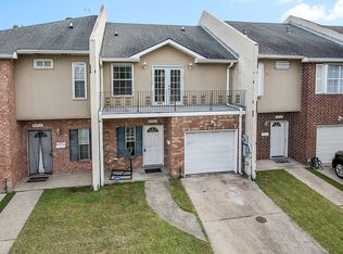 8211 Edinburgh St, New Orleans, LA 70118