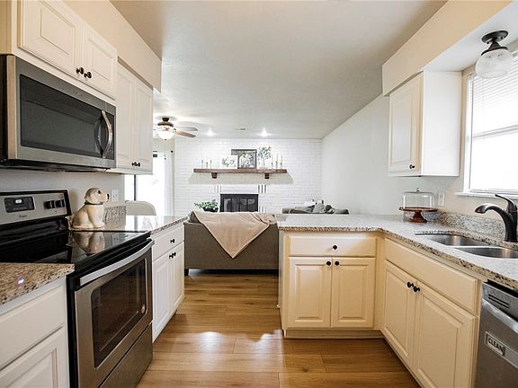 5th image of 1858 N Seminole Ct