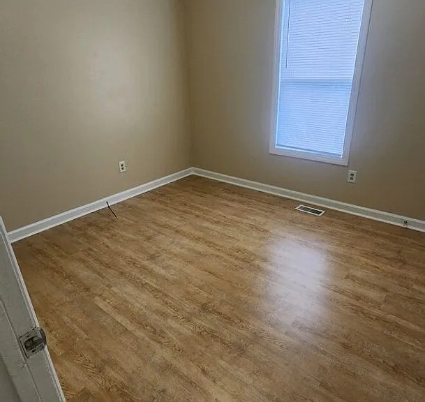 215 Hay St — Photo 11