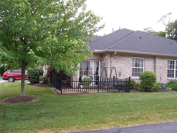 3rd image of 6844 Park Square Dr APT D