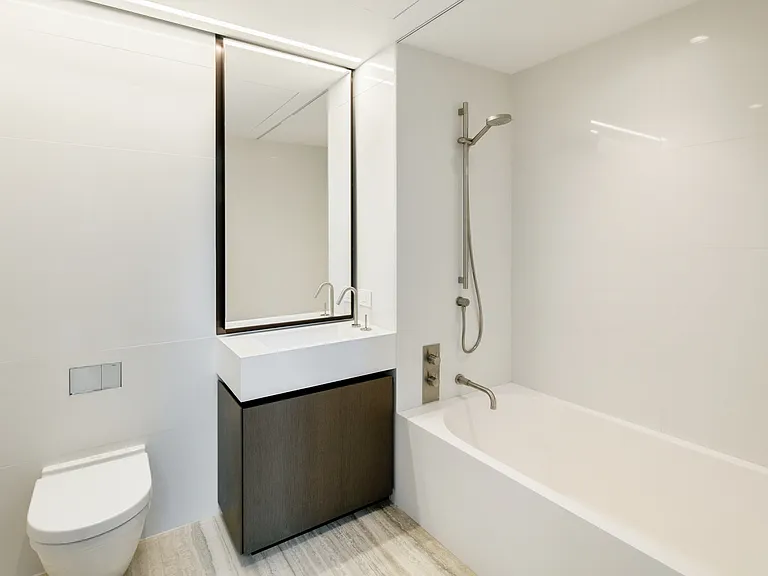 100 E 53rd St #26A — Photo 10