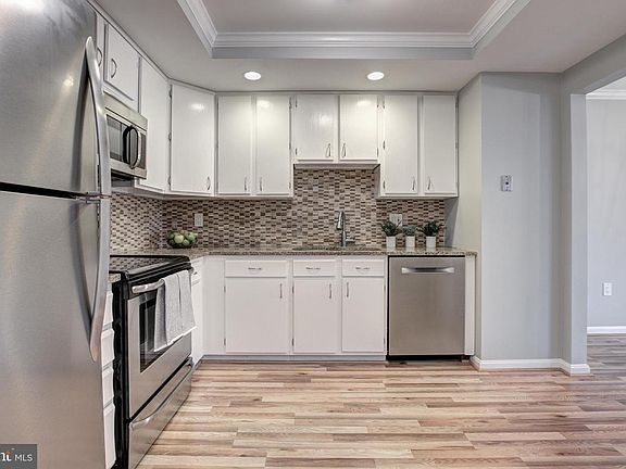 2nd image of 7956 Bethelen Woods Ln