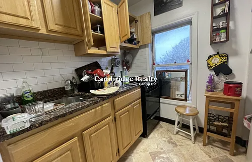 17 Higgins St Photo 1