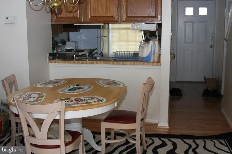 8527 Koluder Ct — Photo 4