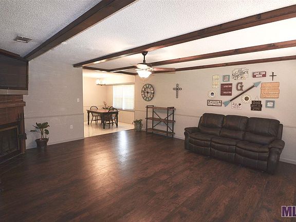 3rd image of 1018 Maywood Dr
