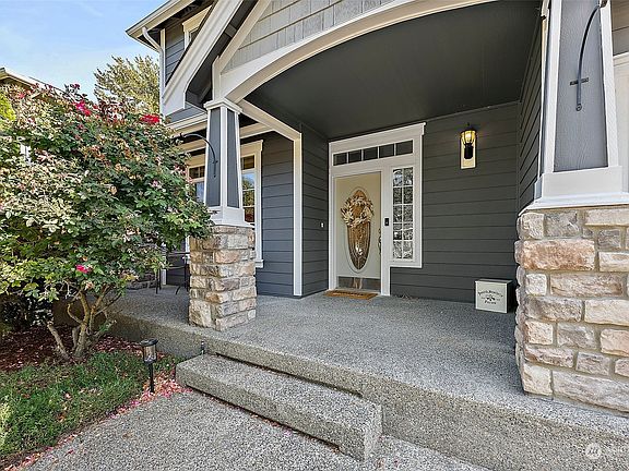 3rd image of 20605 193rd Avenue Ct E