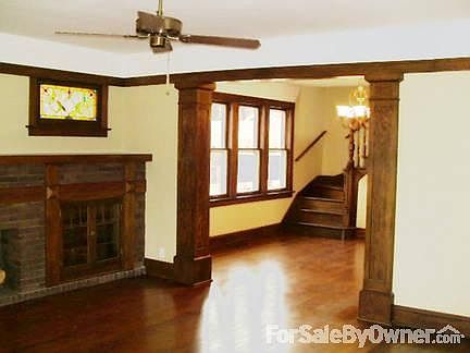 Living/Room/Dinig Room
						:
						L/R:Hrdwd flrs and oak ww, stnd glass over FP D/R: built-in oak buffet w/storage
