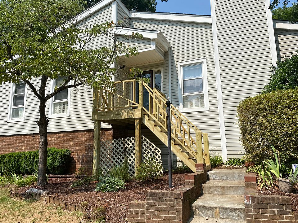 Front of Townhouse_08022021