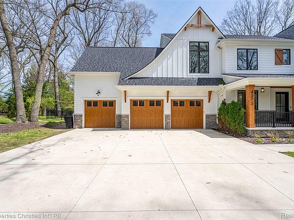 3rd image of 4375 Derry Rd