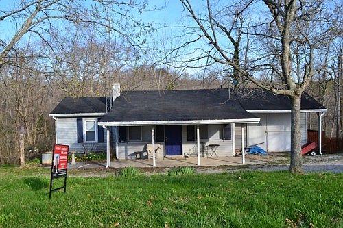 2nd image of 932 Wilsons Wilderness Ln