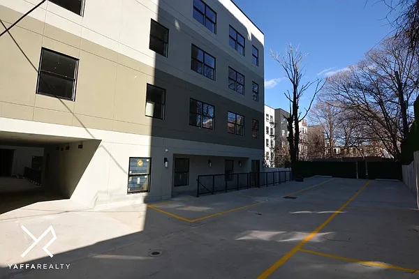 Rented by Yaffa Realty LLC | media 93