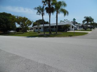 442 Puffin Dr, Barefoot Bay, FL 32976