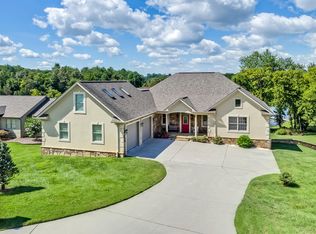 1532 Sequoia Dr, Maryville, TN 37801