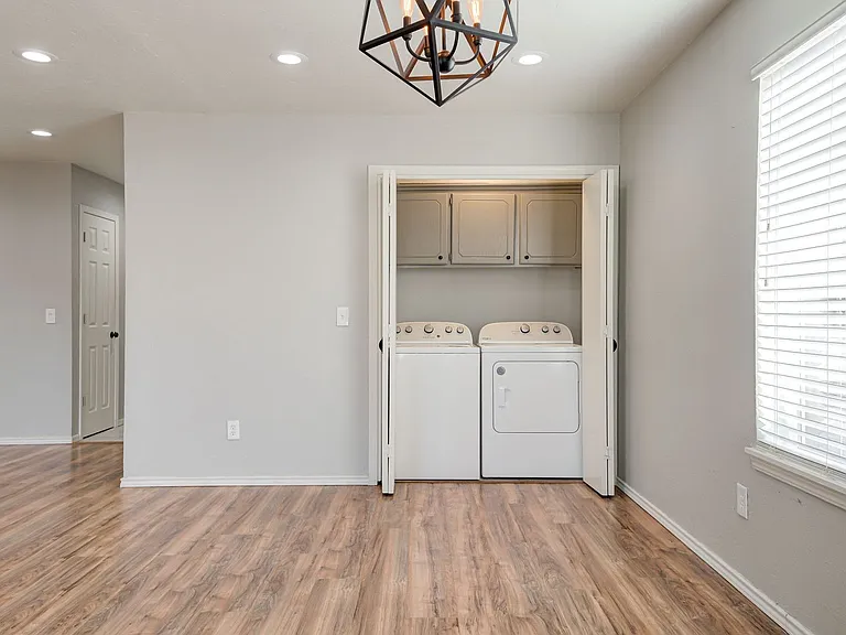 429 Belmont Dr — Photo 13