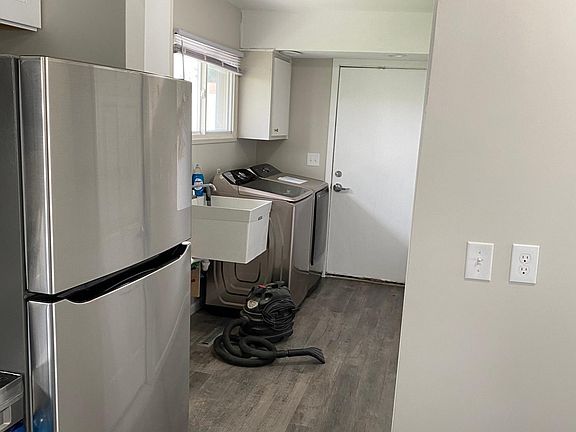 4th image of 352 Lytle Pl
