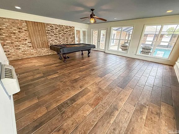 4th image of 33701 Rosalia Ave