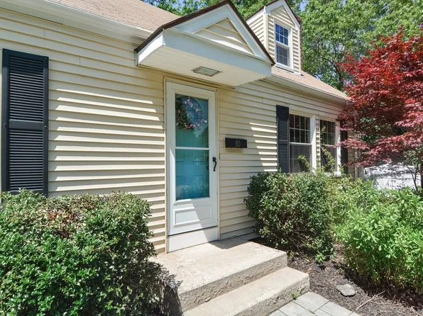 80 Pocahontas St, Walpole, MA 02081