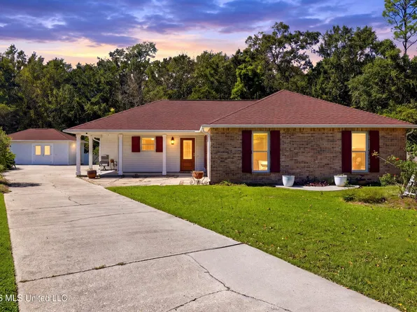 5 Deborah Ct, Long Beach, MS 39560
