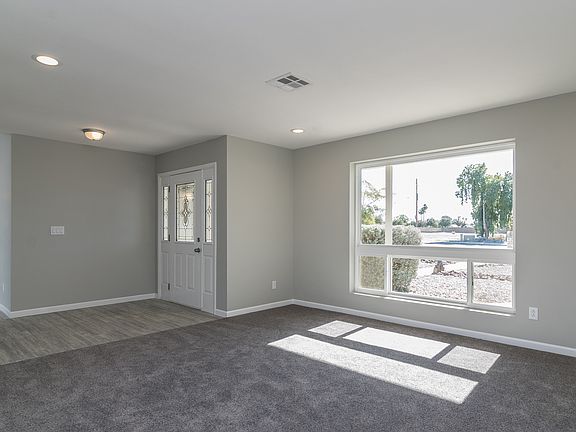 4th image of 5914 W Grovers Ave
