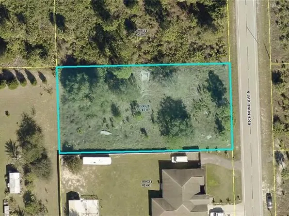909 Richmond AVE N, LEHIGH ACRES, FL 33972