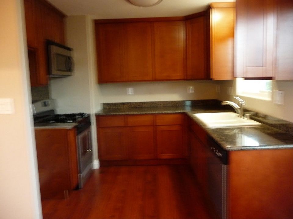 1st image of 2085 Mabel Ave