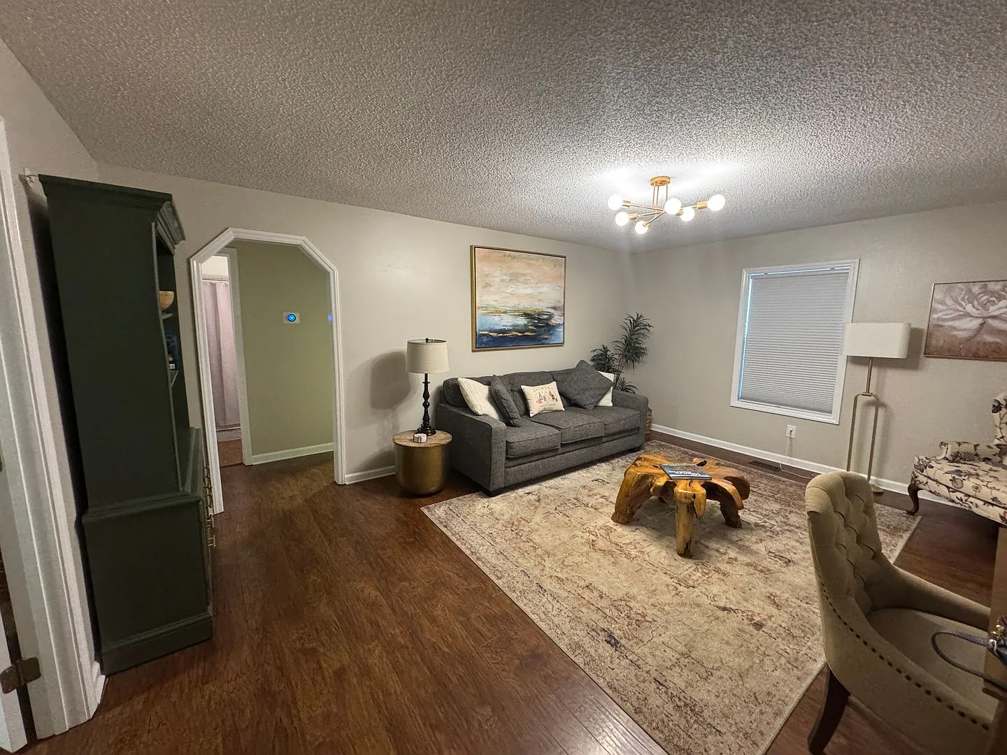 Available to Show - Move In Ready on October 1st — Photo 2