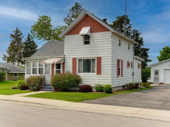 209 N Monroe St, Monticello, WI 53570