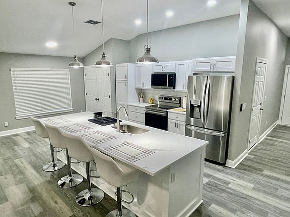 5th image of 2115 Purcell Dr