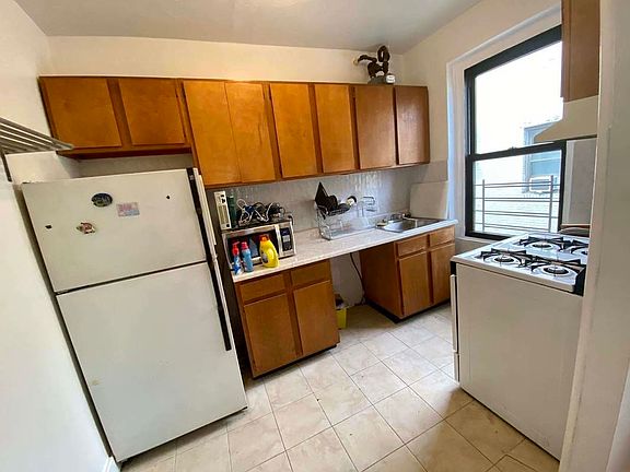 3rd image of 2168 35th St APT 5F