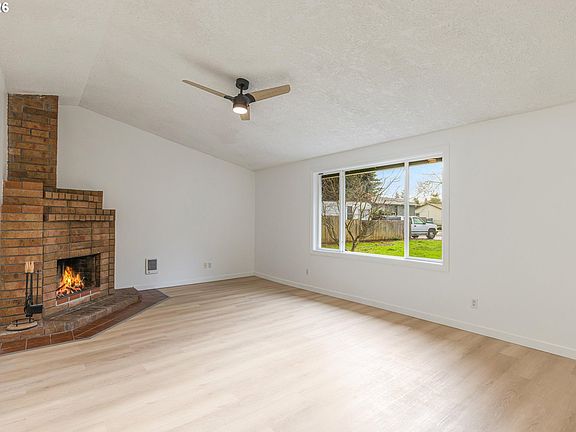 5th image of 3714 NE 148th Ct