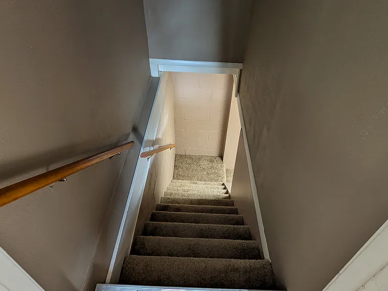 stair to basement